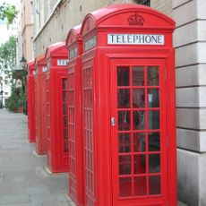 Central K2 Telephone Kiosk In Group To North Of Bow Street Magistrates Court