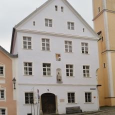 Ehemaliges Gerichtsschreiberhaus, 1821 bis 1899 Schulhaus, bis 1972 Rathaus