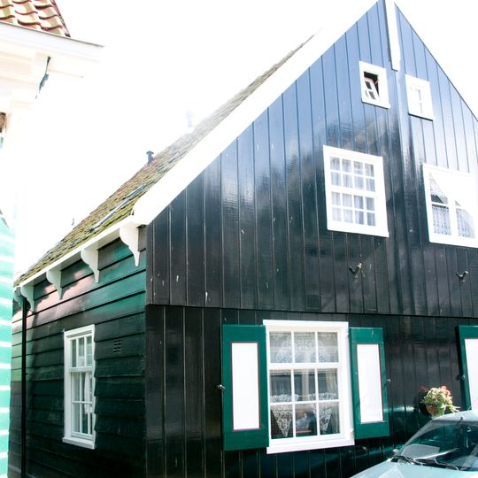 Kerkbuurt 101, Marken