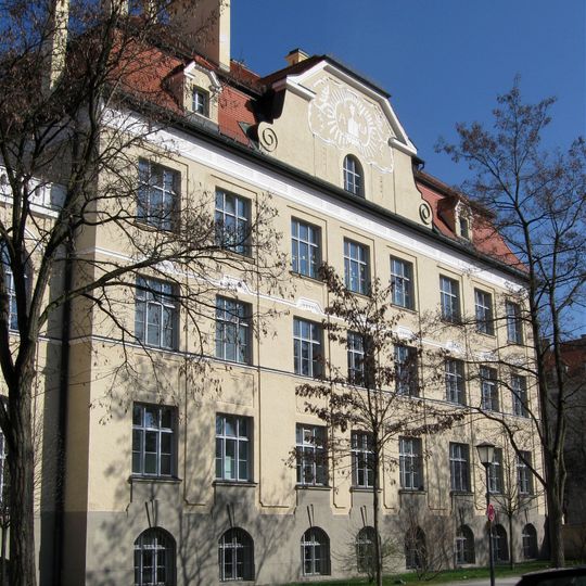Grundschule am Dom-Pedro-Platz