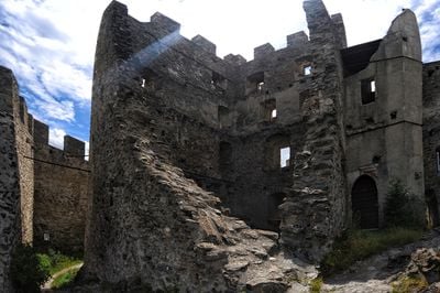 Interior 3