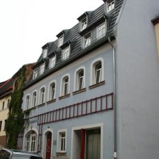 Wohnhaus in geschlossener Bebauung