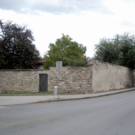 Umfriedung, Kiechelangermauer