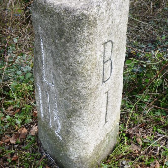 Milestone South Of Chy-Praze
