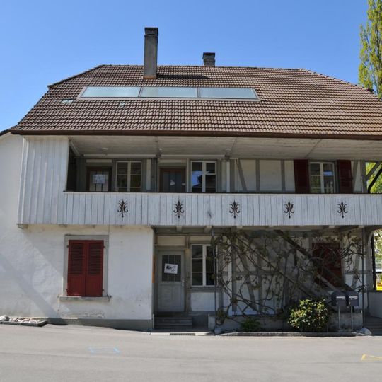 Former, probably Stöckli, then caretaker's residence to the school