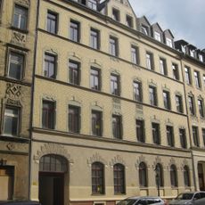Mietshaus in geschlossener Bebauung Tschaikowskistraße 76