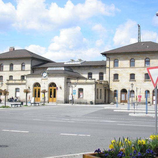 Empfangsgebäude am Bahnhof Lichtenfels