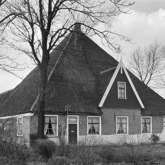 Middenweg 23, Heerhugowaard