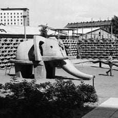 Rutsch- und Kletterelefant