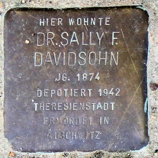Stolperstein en memoria de Dr. Sally Davidsohn