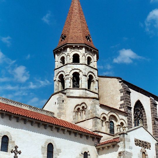 Collégiale Saint-Victor et Sainte-Couronne d'Ennezat