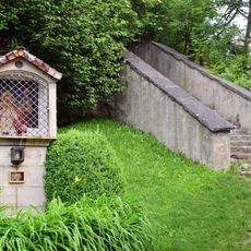 Kalvarienberg/Kreuzweg und Kruzifixe