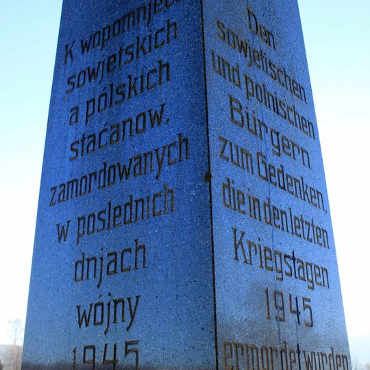 Gedenkstätte für 1945 ermordete sowjetische und polnische Kriegsgefangene Steindörfler Straße