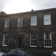 No 32 And Railings To Front