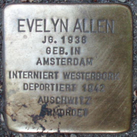 Stolperstein en memoria de Evelyn Allen