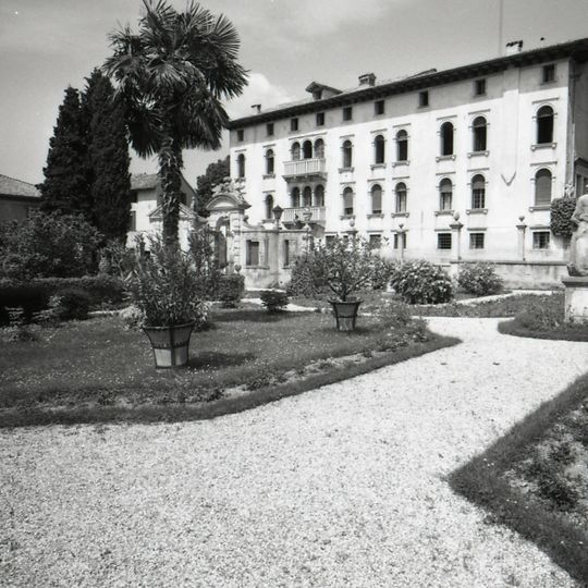 Villa De Mattia