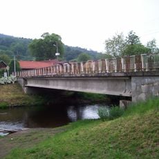 Silniční most přes Svratku v Černvíru