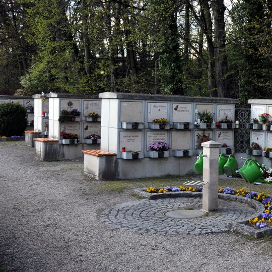 Urnenhain/Columbarium