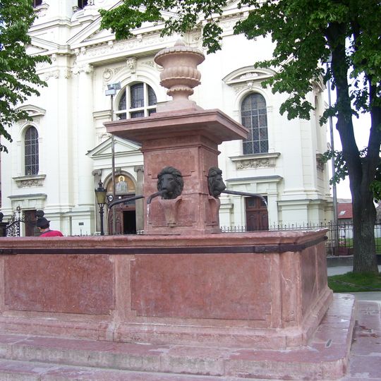 Fuente Cuatro Leones