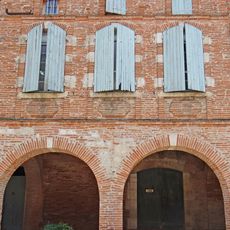 Immeuble, place de la Halle, cad. 508