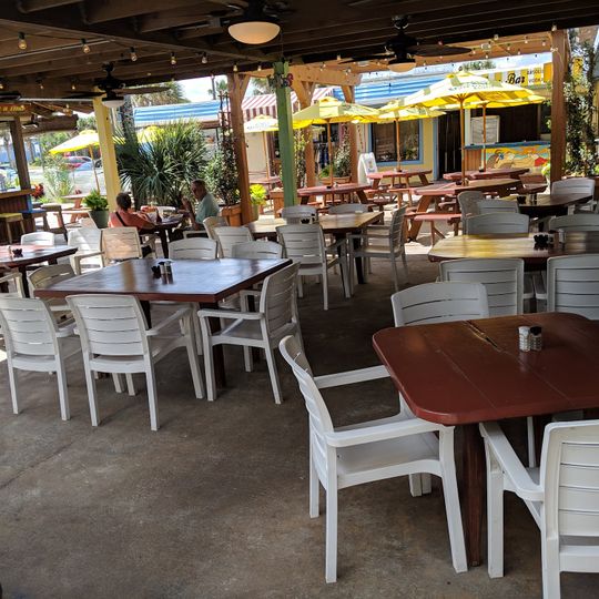 Golden Lion Cafe