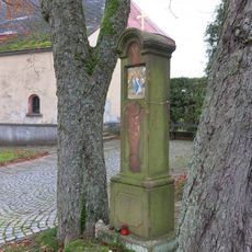 Kaplička V. zastavení křížové cesty v Nové Pace