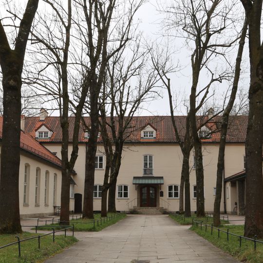 Pfarrhaus Maria Königin des Friedens