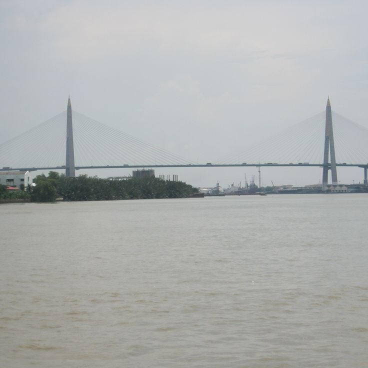 Puente Sultan Haji Omar Ali Saifuddien