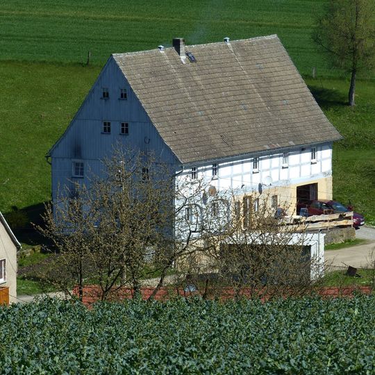 Wohnstallhaus eines ehemaligen Dreiseithofes Oberdorfstraße 8