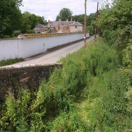 Roadside Wall At Queen Manor