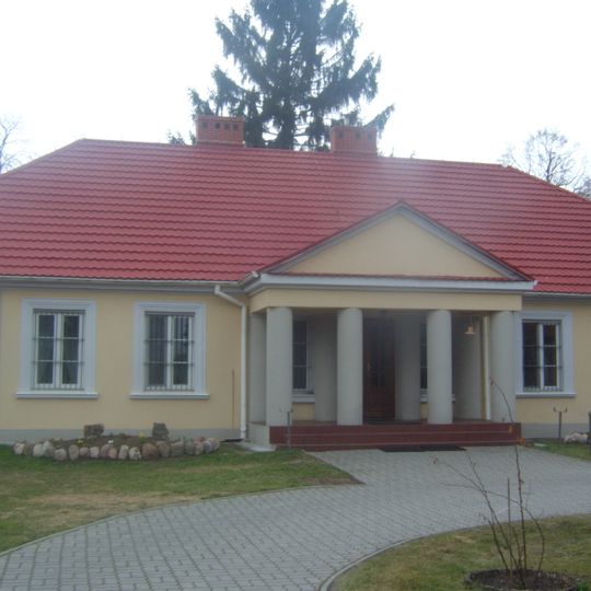 Plebania w Popowie Kościelnym