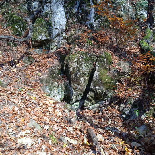 Urbán-dombi Remete Cave