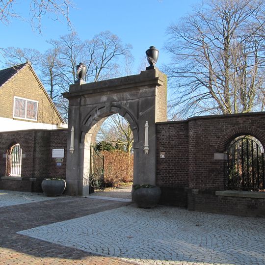 Toegangspoort Algemene Begraafplaats