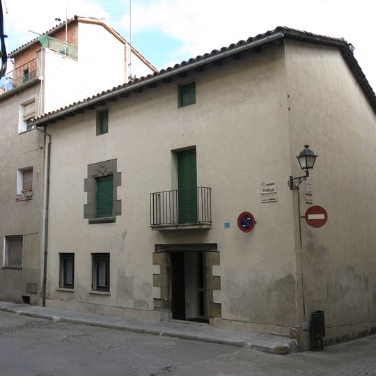 House in carrer Torelló, 2