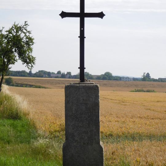 Wayside cross between Krnsko and Řehnice