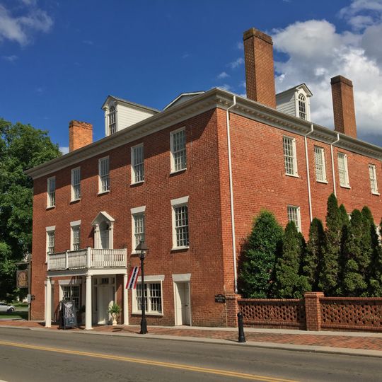 Hale Springs Inn