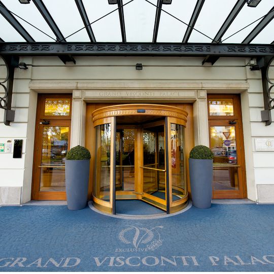 Grand Visconti Palace