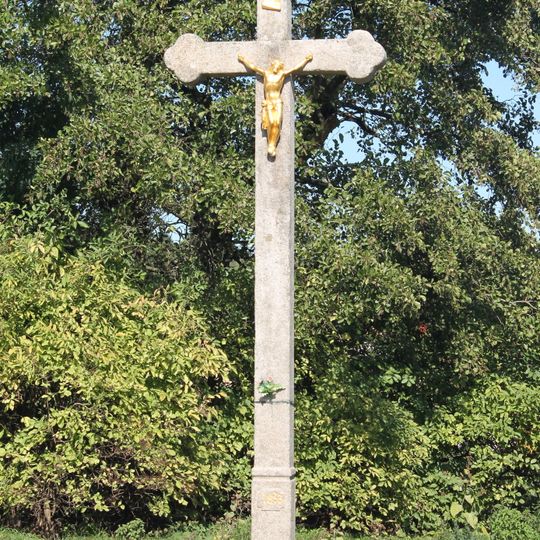 Kříž u domu 100 v Bohdalci