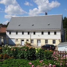 Wohnstallhaus eines Dreiseithofes Mittelbacher Feldstraße 10