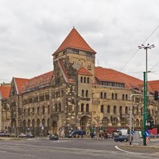 Niepodległości Avenue