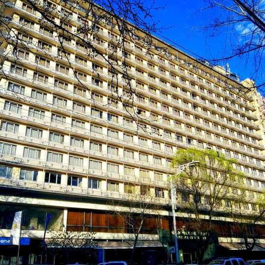 Ani Plaza Hotel