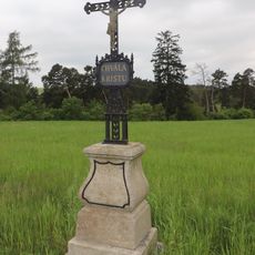 Kříž u silnice u Mladoňovic