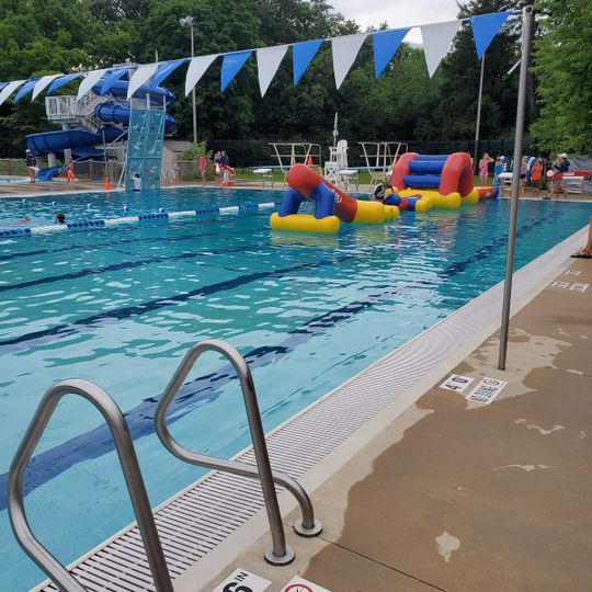 TOSA Pool at Hoyt Park