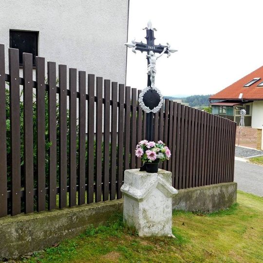 Kříž u čp. 204 v Jiřicích