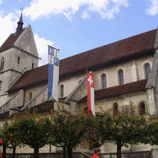 Collégiale, cloître et ancienne église St-Pierre