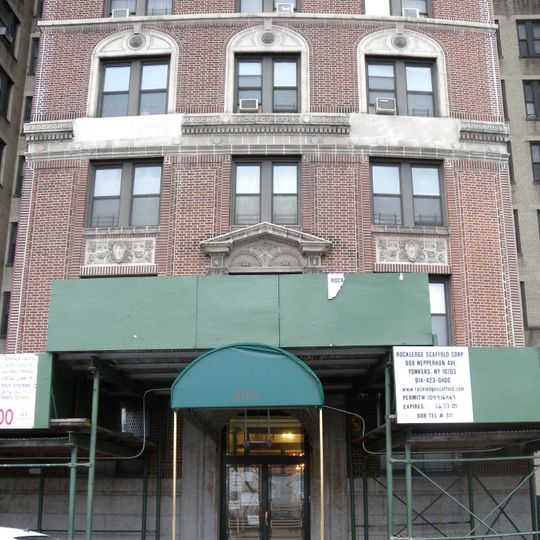 409 Edgecombe Avenue