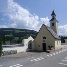Friedhofskapelle und Friedhof in Oberolang