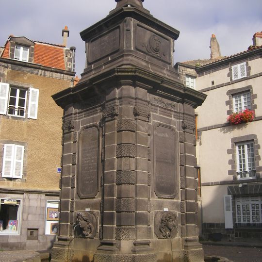 Fontaine Ballainvilliers