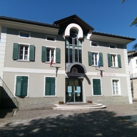 Public library Albano Tomaselli