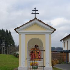 Kalvarienberg, Stationskapelle mit hl. Petrus